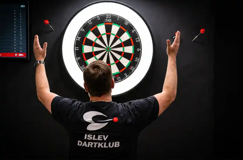 Islev Dart indtager Holland: